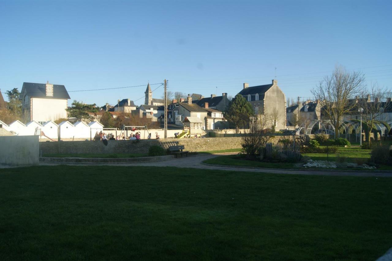 Villa Centre Ville A 100M De La Plage, Pour 20 Personnes Grandcamp-Maisy Exterior foto